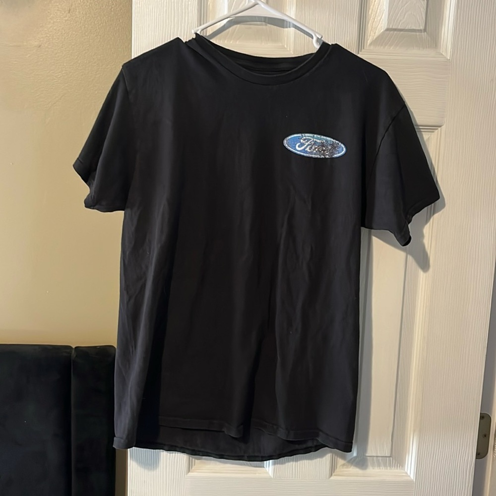 Ford licensed used t shirt size M